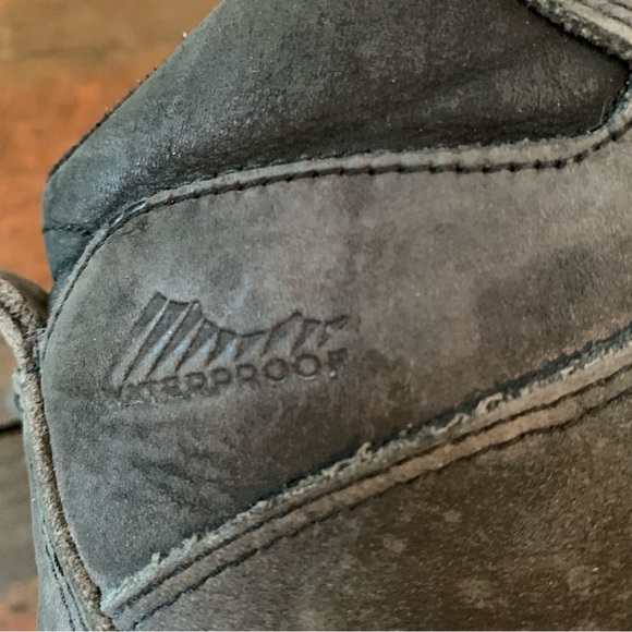 Columbia Men’s Cold Creek Leather Boots - Picture 13 of 14